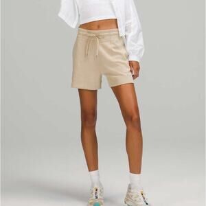 Lululemon Soft Ambitions High Rise Short 4" Athleisure Softstreme Trench Tan 8